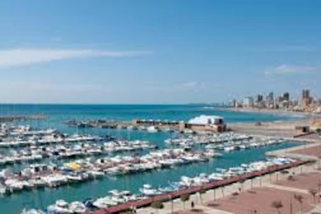 A 1 Minuto De La Playa Del Campello Lejlighed Eksteriør billede